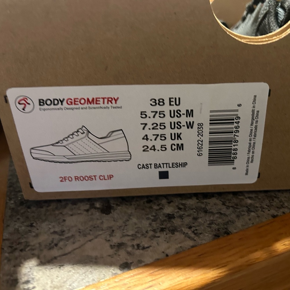 Specialized mountain bike shoes NIB. Too small and missed return window.